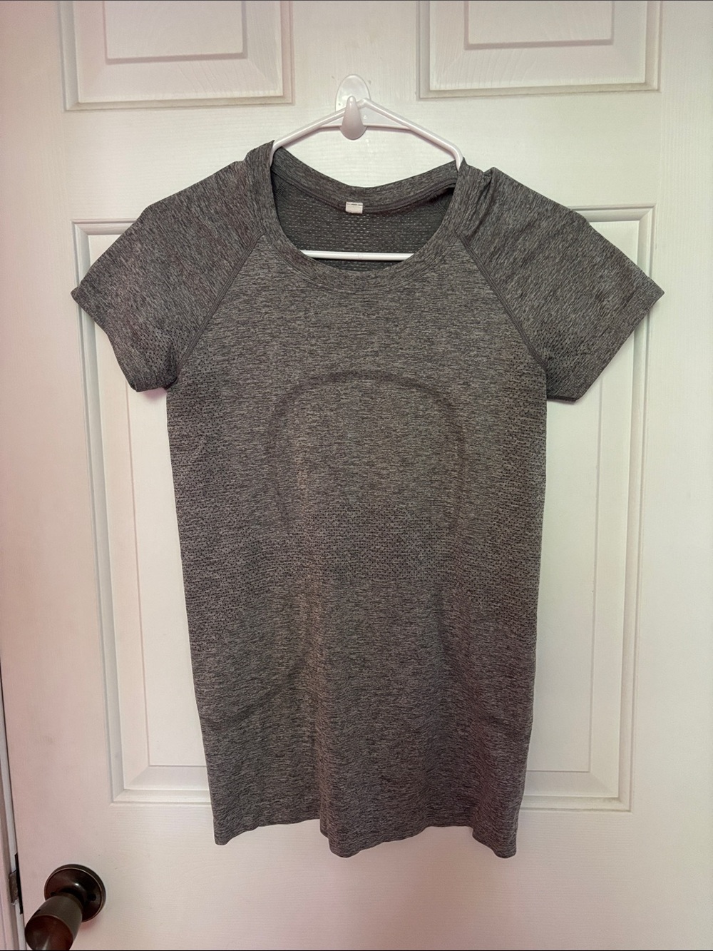 Lululemon Women's Gray Short-Sleeve Active Tee